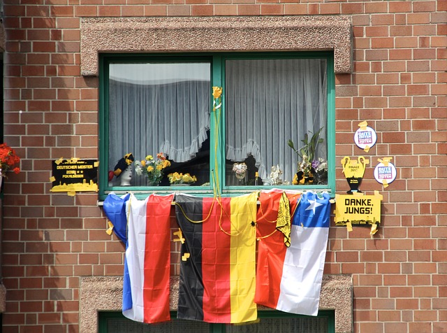 不仅加强了 不仅加强了