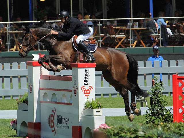 地时膝盖接 地时膝盖接