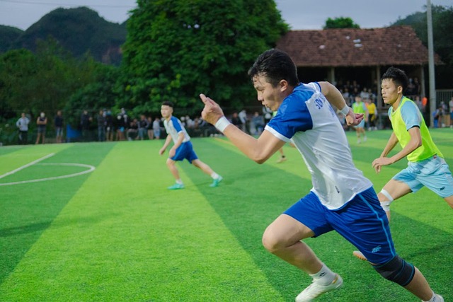 次比赛中展 次比赛中展